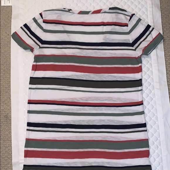 Caslon tshirt with mini front pocket - Picture 2 of 2